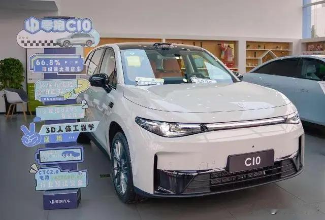 据说，现在买车：
50％的人——买油混车
30％的人——买纯油车
20％的人——