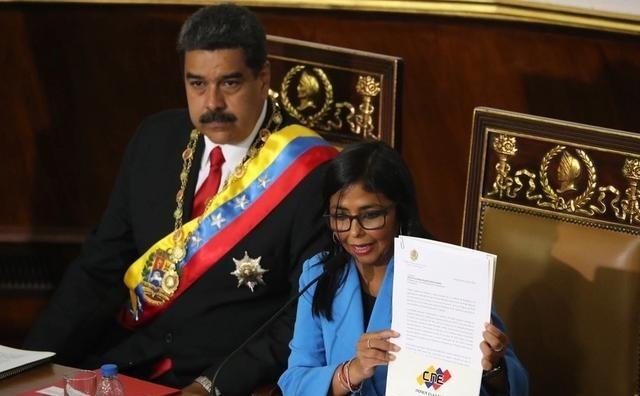 普京下令，由俄罗斯战略家奥列格・马卡列维奇负责保护委内瑞拉新任总统德尔茜・罗德里