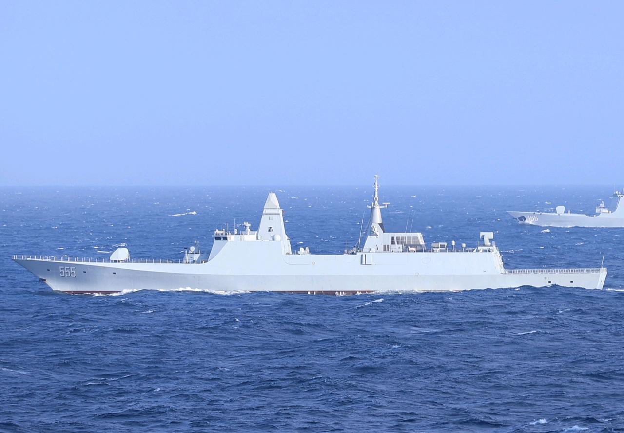 054B钦州舰标准侧视图

侧面线条好看[锦鲤附体]

烽火问鼎计划中国海军 ​