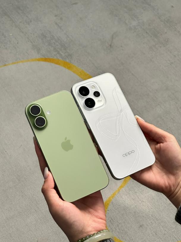 新买的OPPO Reno15到了，听说拍实况很给力，我双十一刚换了iPhone 