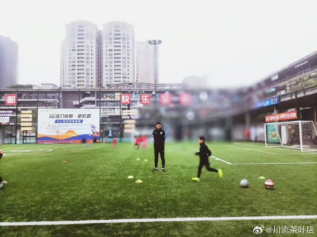 川超首战进球集锦 灵动挑射破门！接直塞后面对出击门将，巧妙挑射越过头顶入网，展现