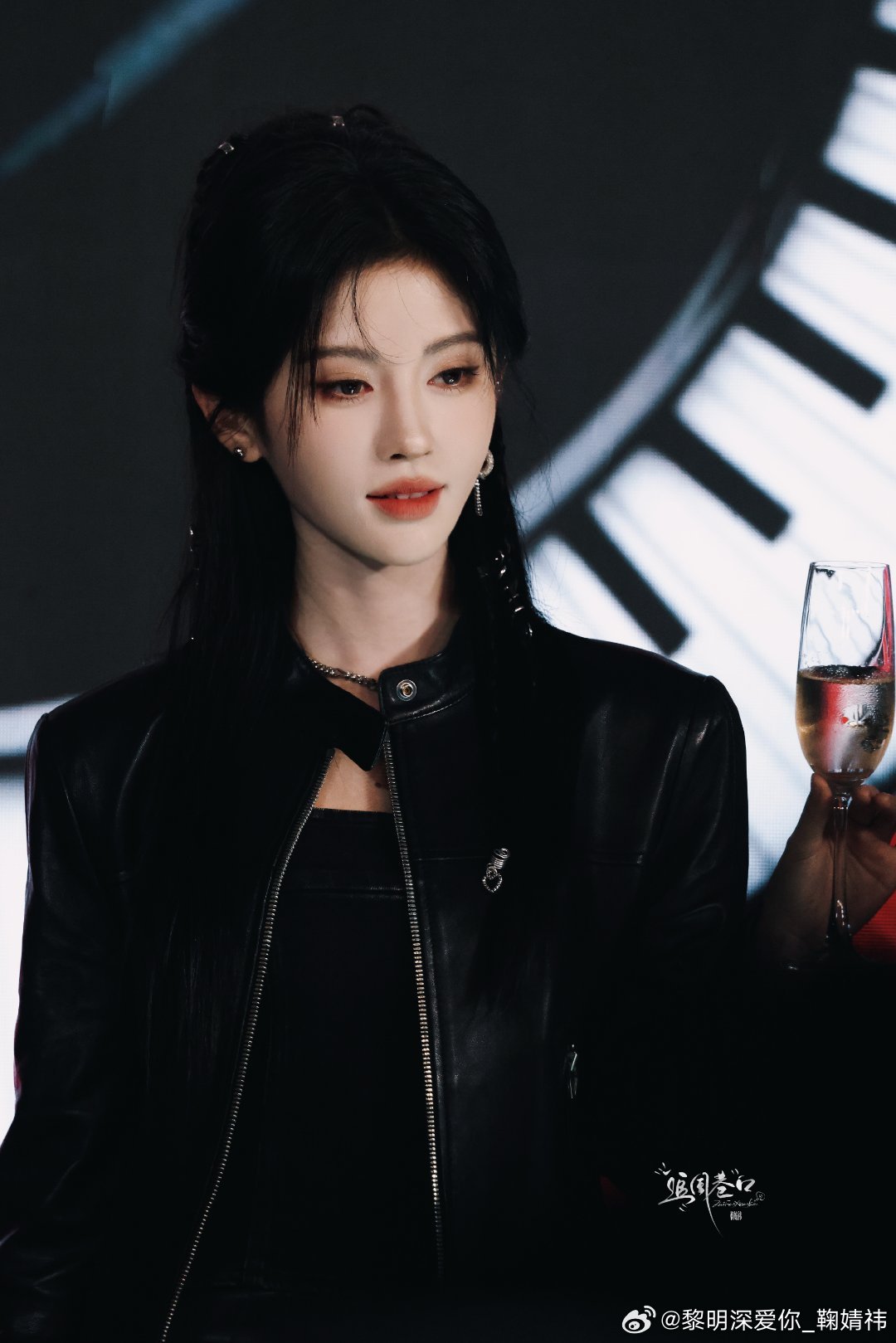 🍊鞠婧祎阿黛💙鞠婧祎 当世界凉如荒岛 我也依然是你的依靠^⌯𖥦⌯^