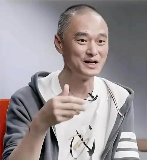 “身价8个亿”的北京协和医学博士冯唐，话锋犀利地说：“想少得癌、不得癌，尤其是女