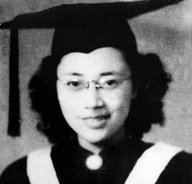 1950年，年仅28岁的萧明华，被国民党已经折磨了整整278天。一天，铁人一般的