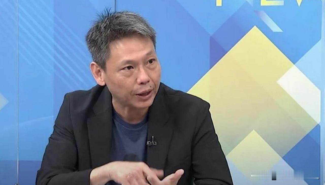 岳父都打电话来问了，可见那天的节目有多炸。黄光芹在镜头前骂黄国昌骂到失控，谢寒冰
