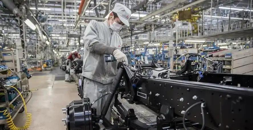 日本大概率撑不过十年，十年之内日本很可能将会从发达国家沦为发展中国家，这里面最主