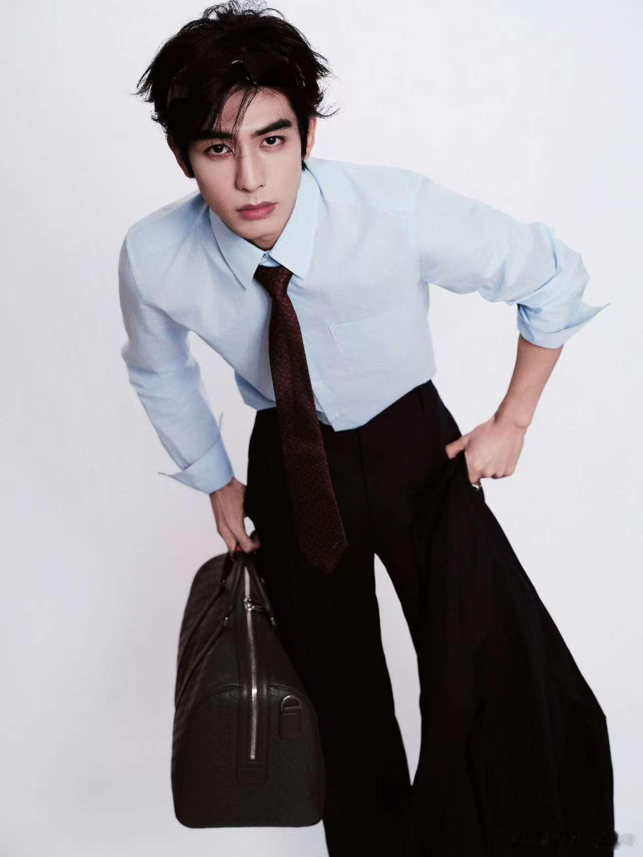 宋威龙谭松韵湖南跨年二搭 一起铭记那个烟火气的海潮面馆，今年跨年，宋威龙与谭松韵