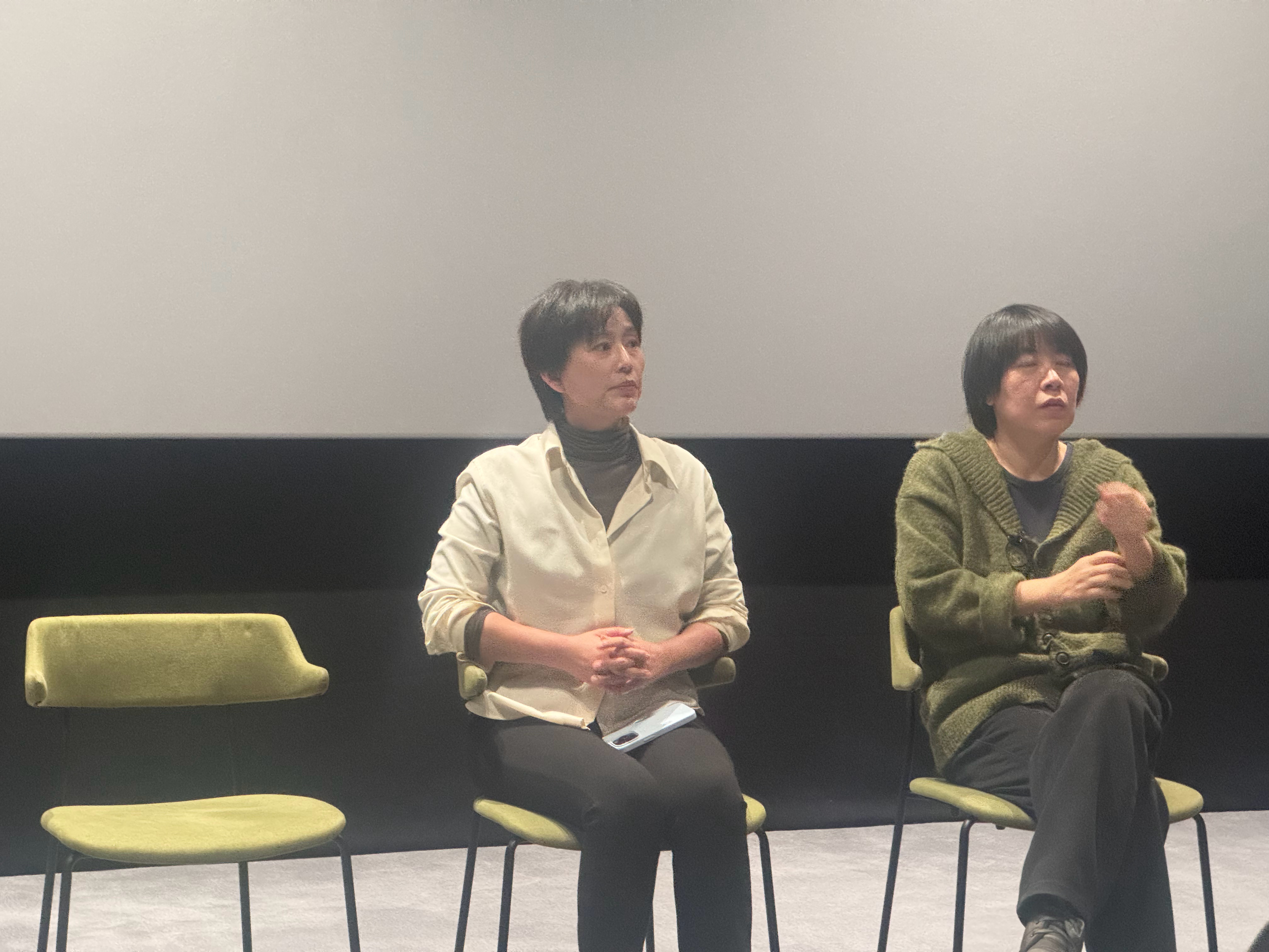 第一人称复数周轶君 非常开心一开始就很喜欢的《第一人称复数 》，一直在坚持探索新