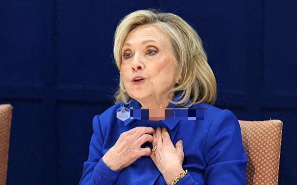 希拉里最近怒喷美国政坛，让她最震惊的是特朗普声称没被提醒过，伊朗有可能封锁霍尔木