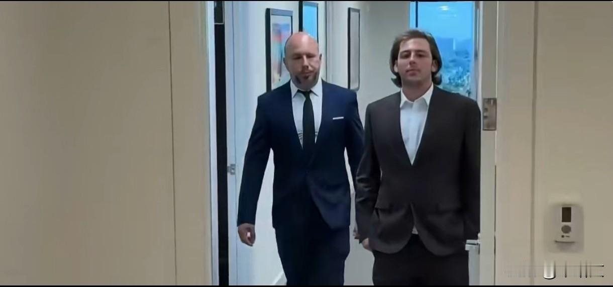 这事儿也太离谱了！美国一位母亲被前男友诬告性侵亲儿子，还造谣直播施虐，一关就是两