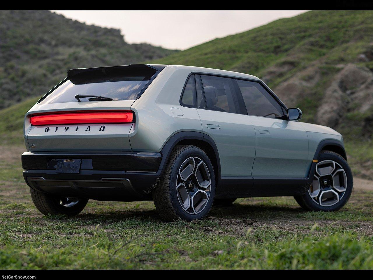 Rivian也在2026年开年正式发布了一个全新的中型电动车平台，新平台支持大压