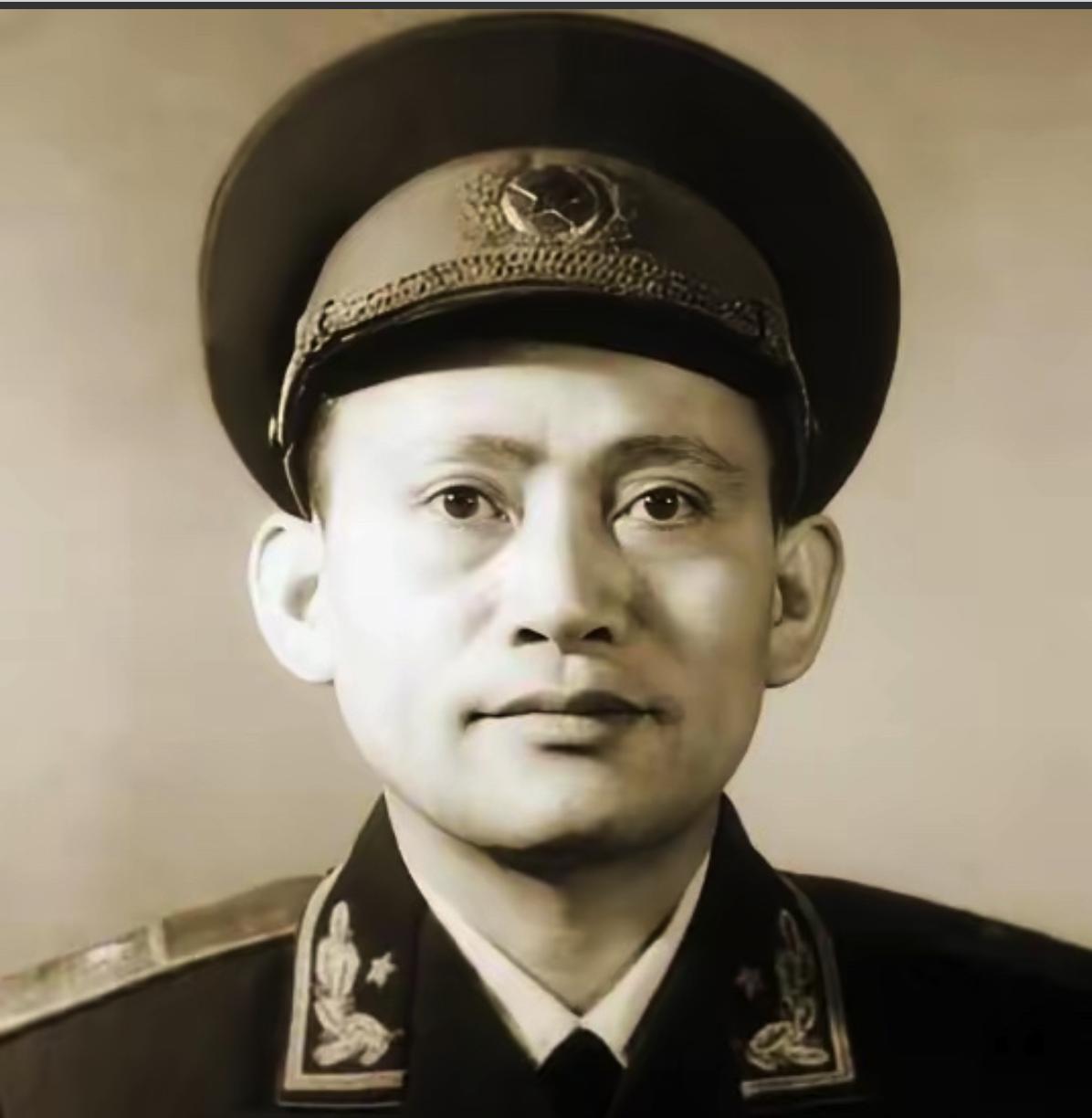 1952年，开国少将甘思和外出考察，一个老部下突然找上门："赵海枫旅长的遗孀和孩