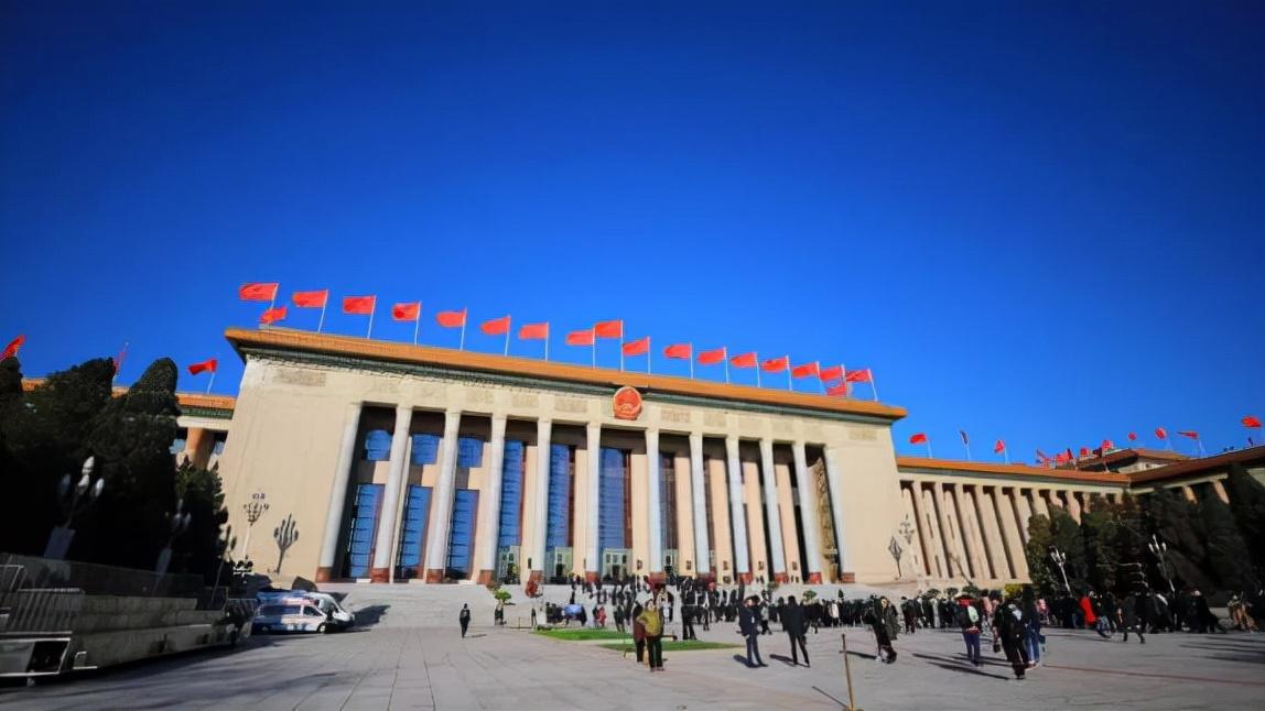 1958年的新中国，基建基础薄弱、物资极度匮乏，却只用10个月零十三天，建成了体