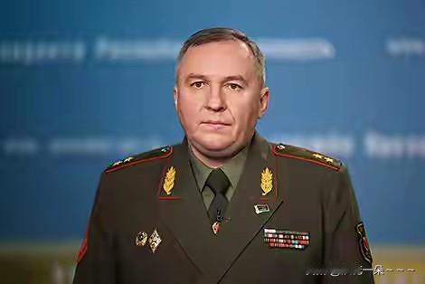 快讯！快讯！
就在刚刚，白俄罗斯国防部长称，边境出现“前所未有”军事集结！

而