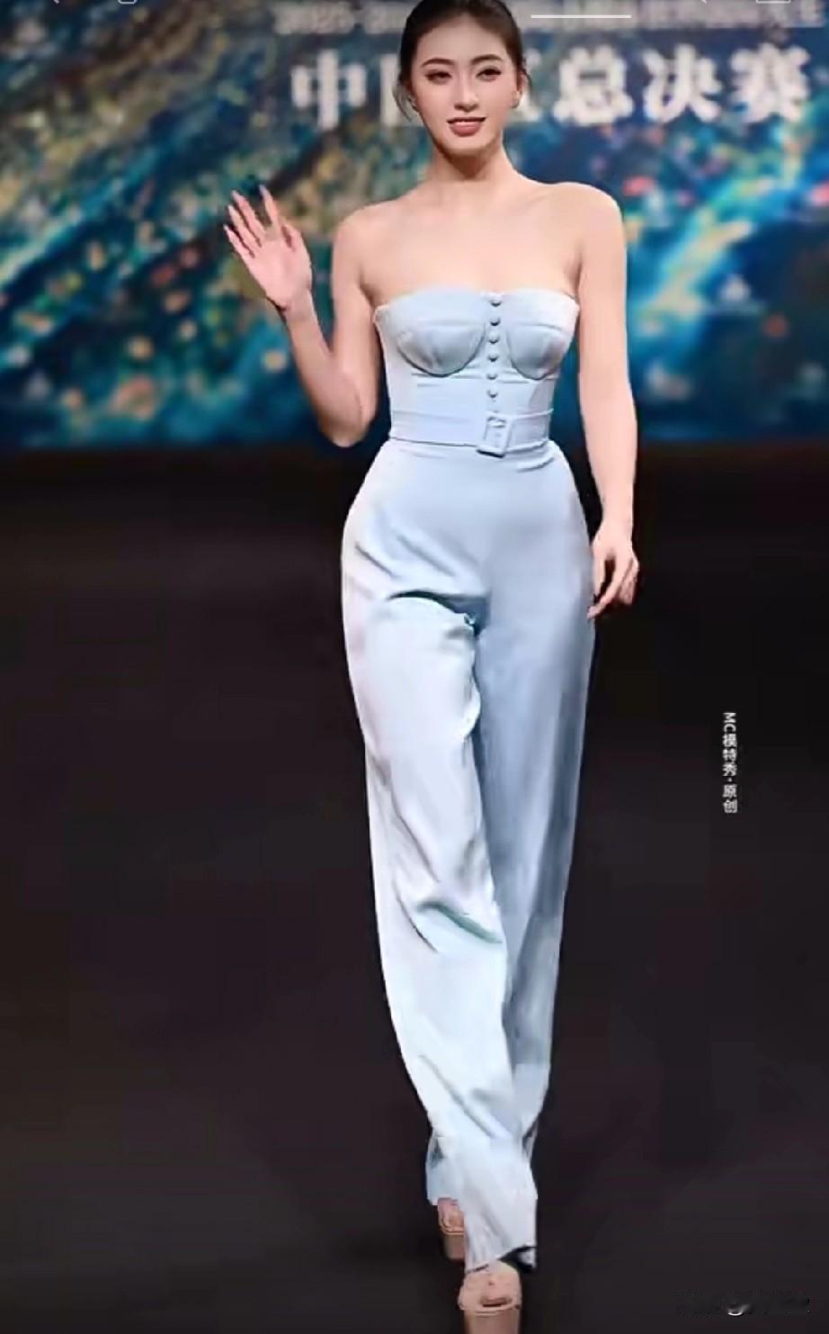 陈思蓓地球小姐：
澳门冠军、全球总决赛25强（第15名，中国选手历史最佳）