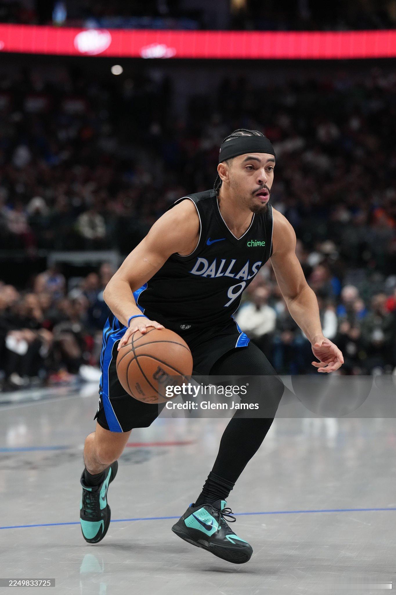 MFFL 基德接受采访。“如果把布兰登·威廉姆斯比作法拉利，那内姆哈德￼就是电动