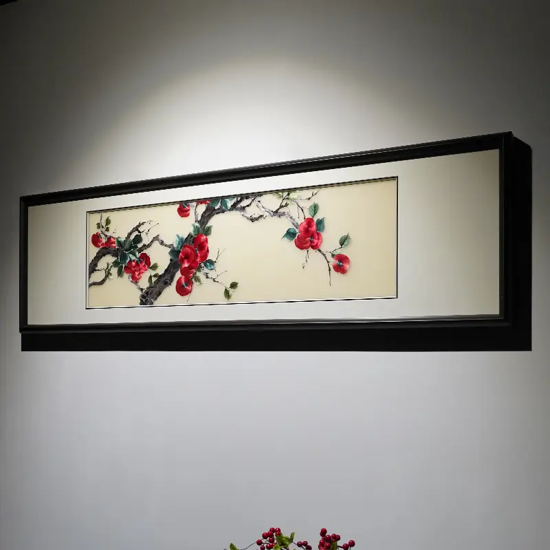 丝绣虬枝垂丹柿，岁岁年年事事安 柔丝织丹柿满枝，秋意落锦绢，事事皆如意...