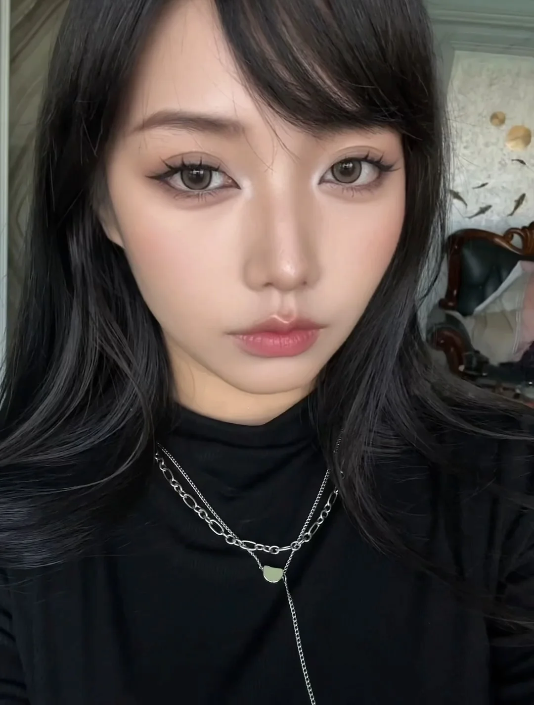 猜猜是谁的仿妆