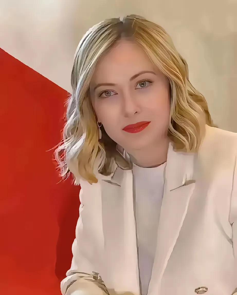 翻白眼的意大利美女总理。‌意大利总理梅洛尼年仅48岁，是意大利历史上首位女性总理