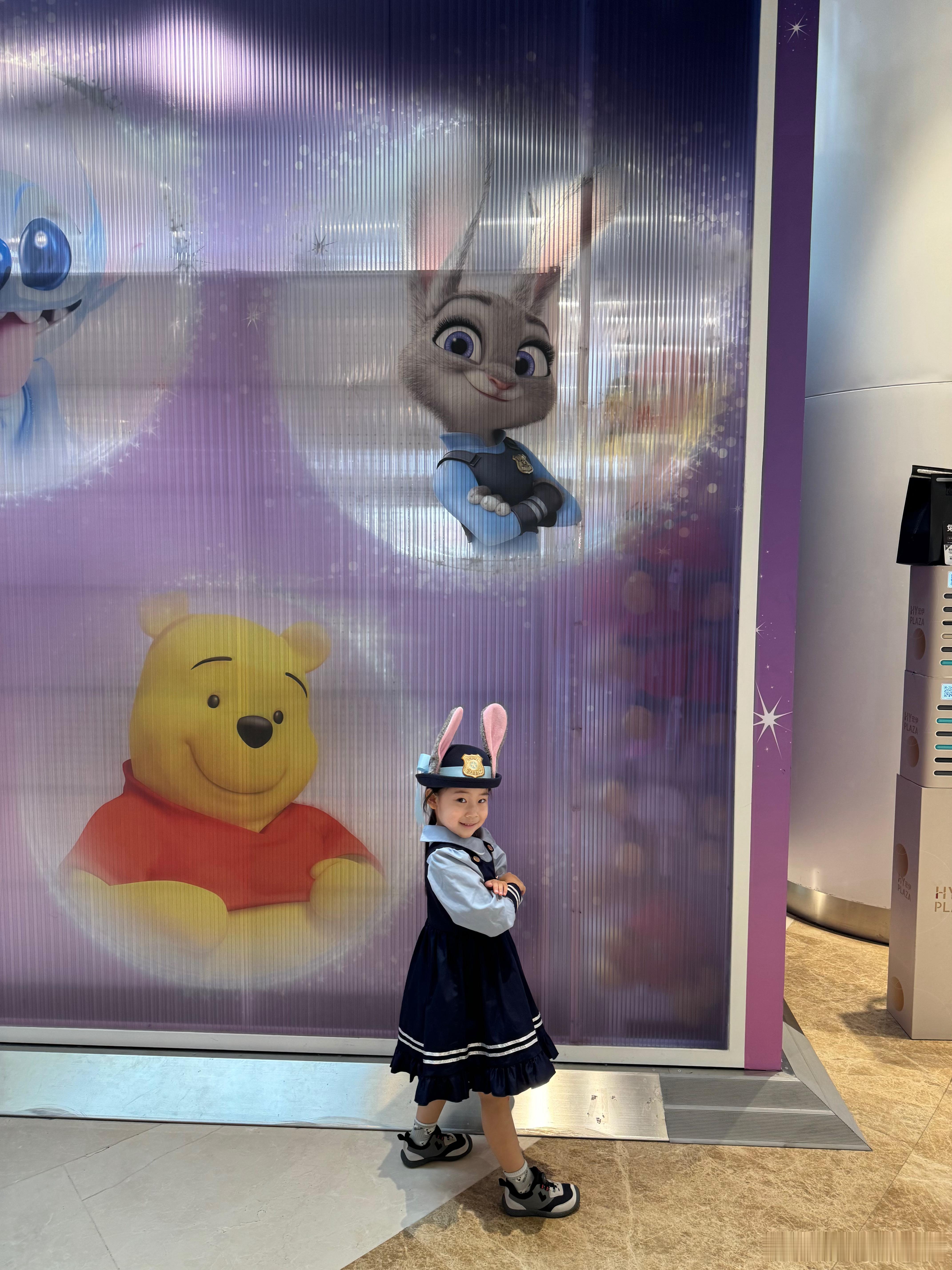 来南京路找咕噜朱迪。 ​​​