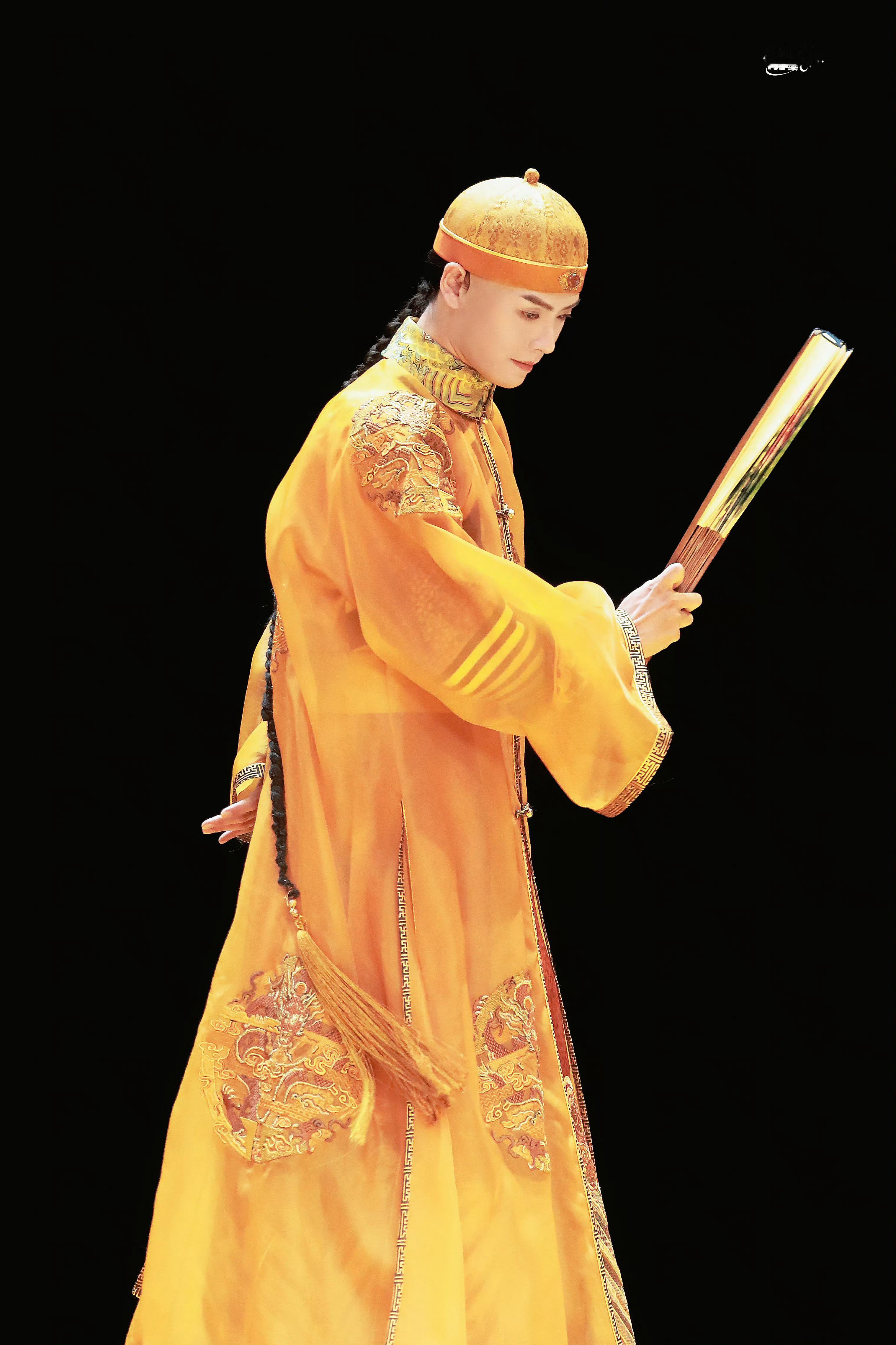 戏幕起、戏幕落，终是客. 