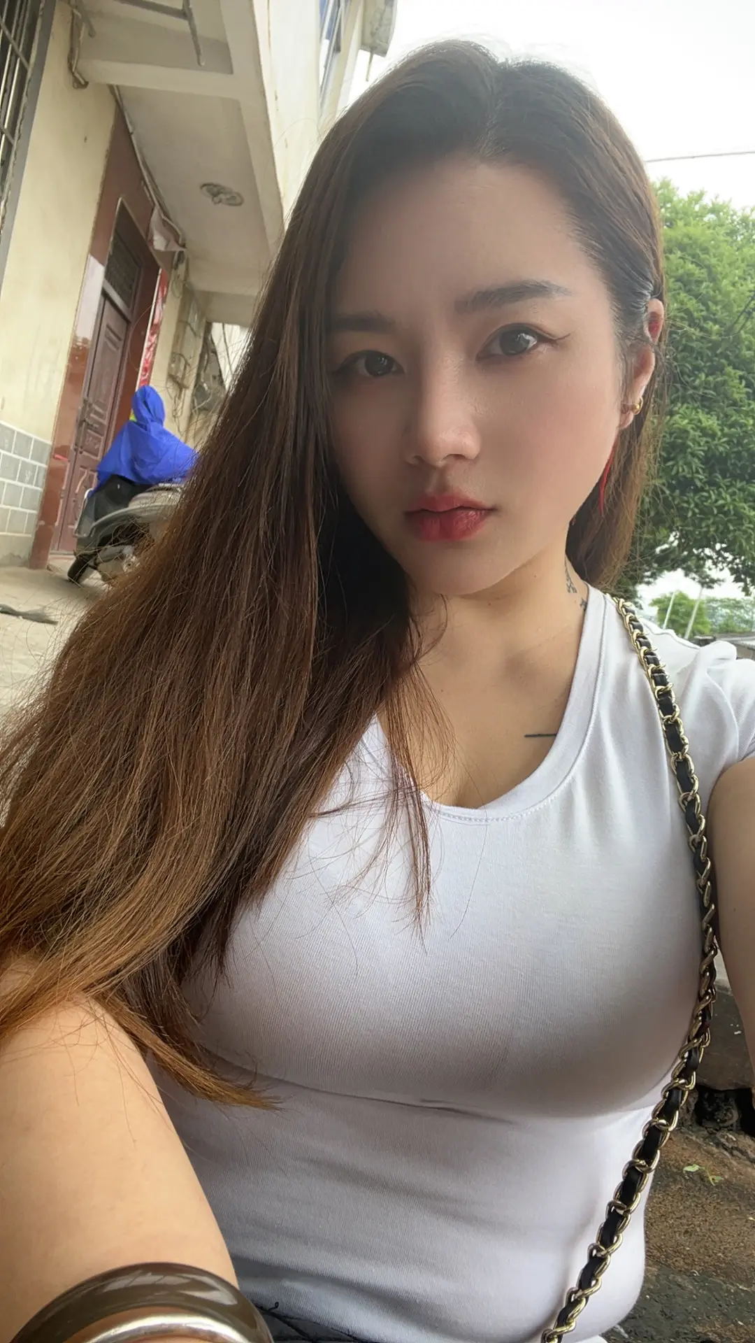 人与人之间的滤镜 无非是一双偏爱的眼睛