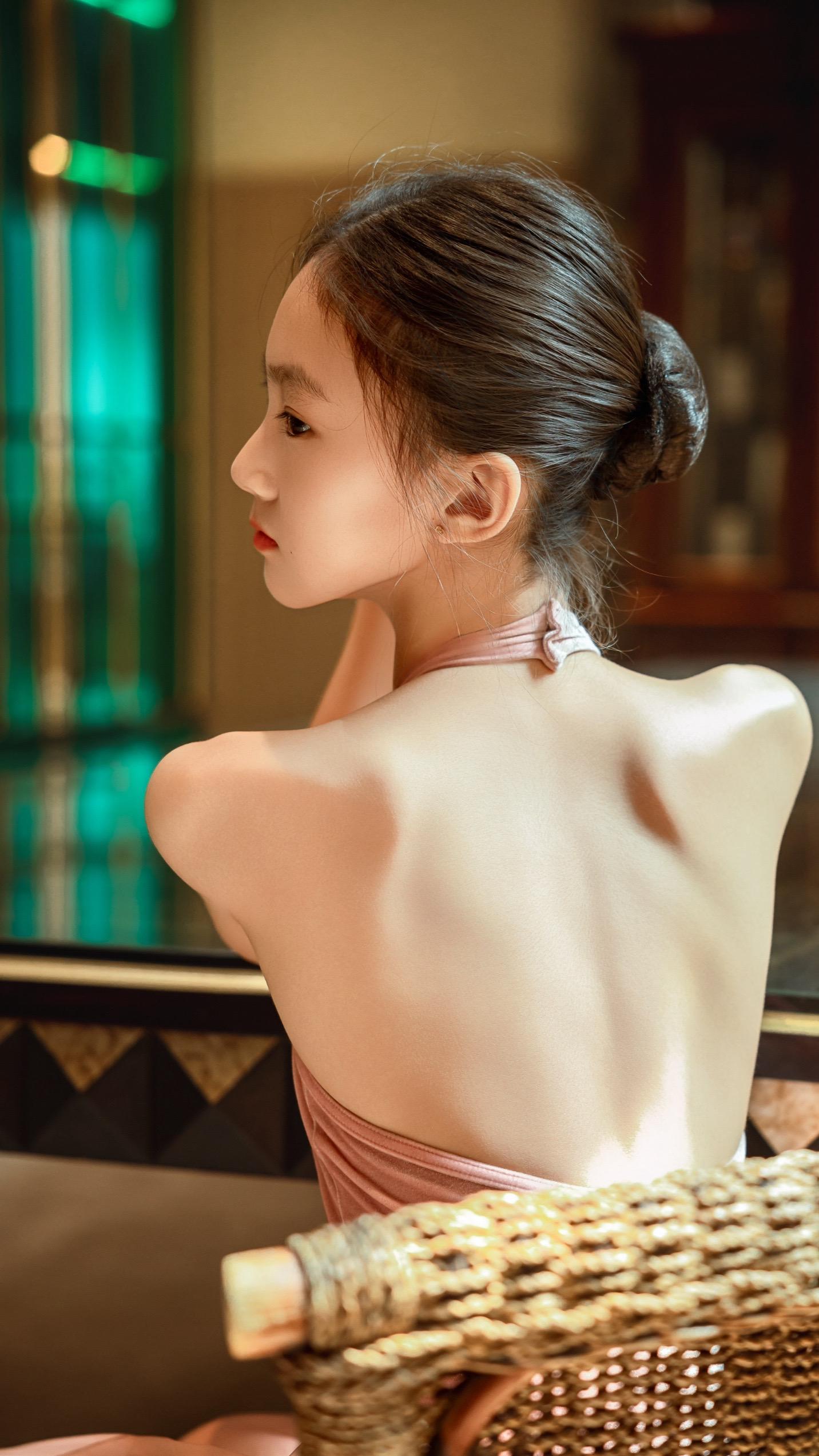 🩰芭蕾小趴菜的课后街拍| 古典的恬静。