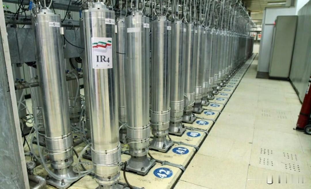 "美国和以色列正在考虑一项危险的特别行动，以夺取伊朗铀"——《每日电讯报》

据