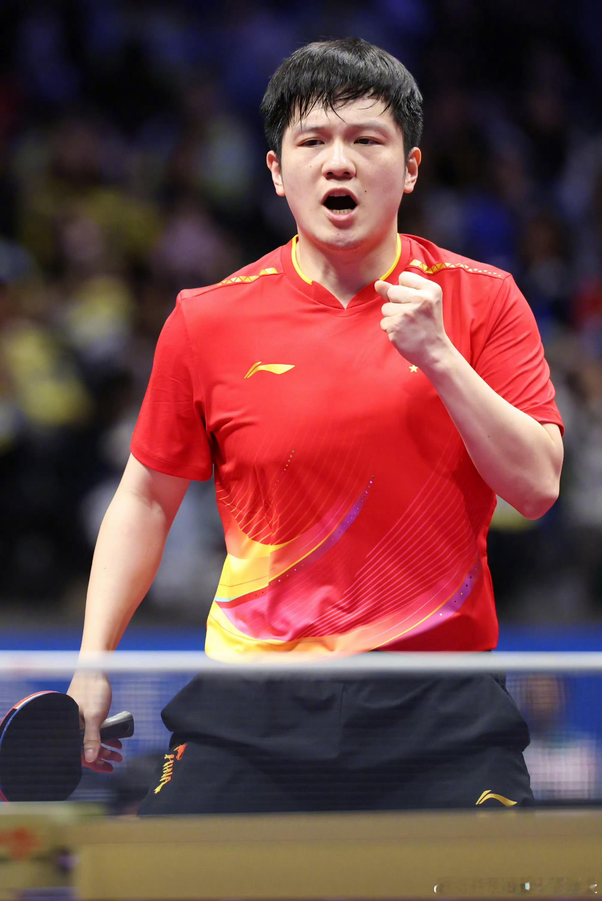 恭喜樊振东 4-1战胜林诗栋，卫冕男全运会男单冠军，比分：11-9、8-11、1