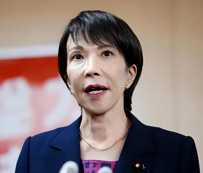 【日本重大宣布：将反制！】
 
嘴上喊反制手里却犹豫，日俄岛屿之争玩的全是姿态博