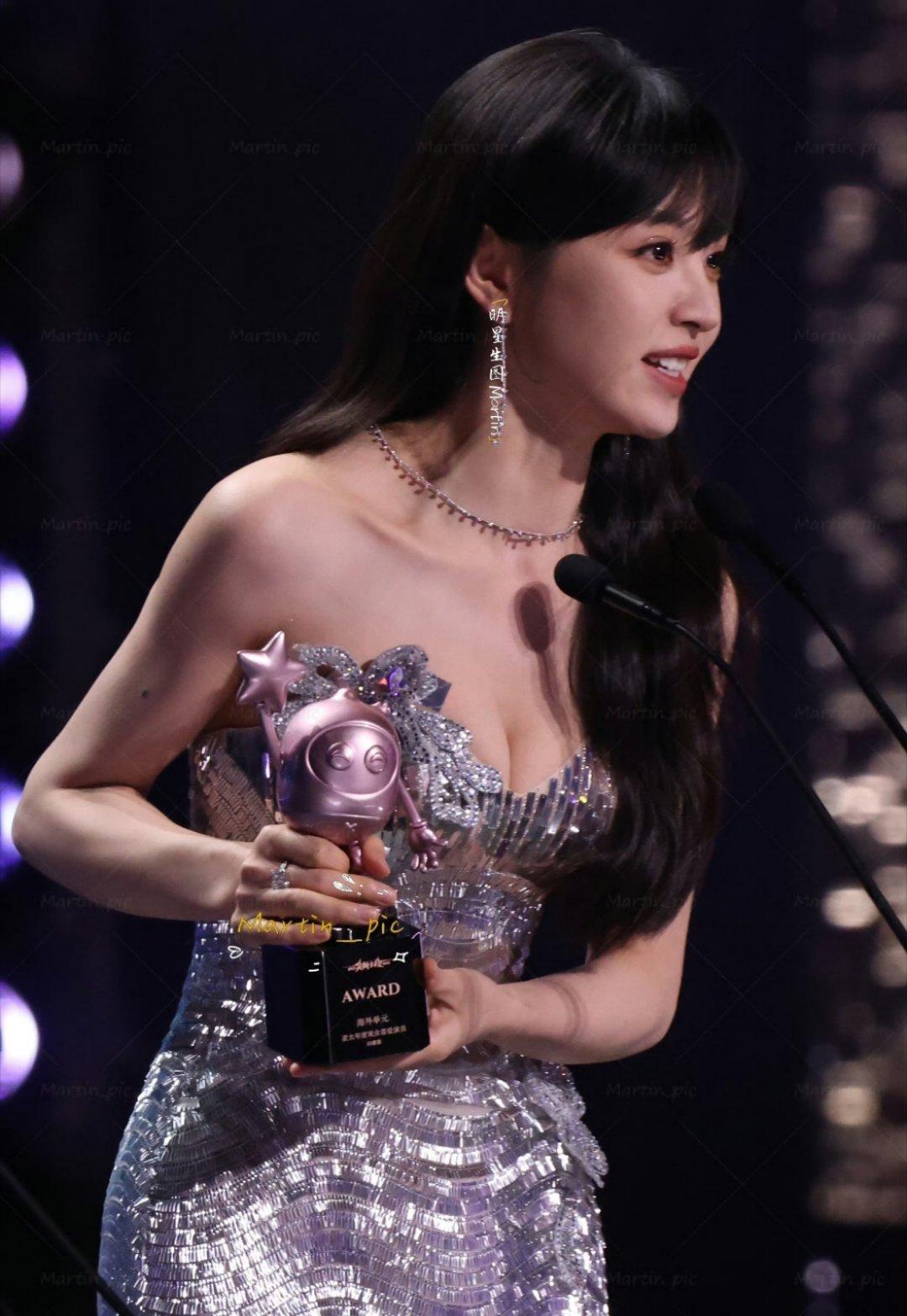 田田又开始来爆的 