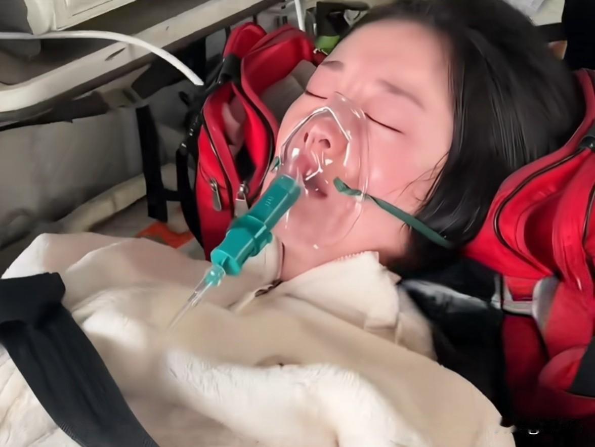 吵个架竟然能把人“气”进ICU？这真的不是开玩笑！

昨天深夜，急诊室又上演了一