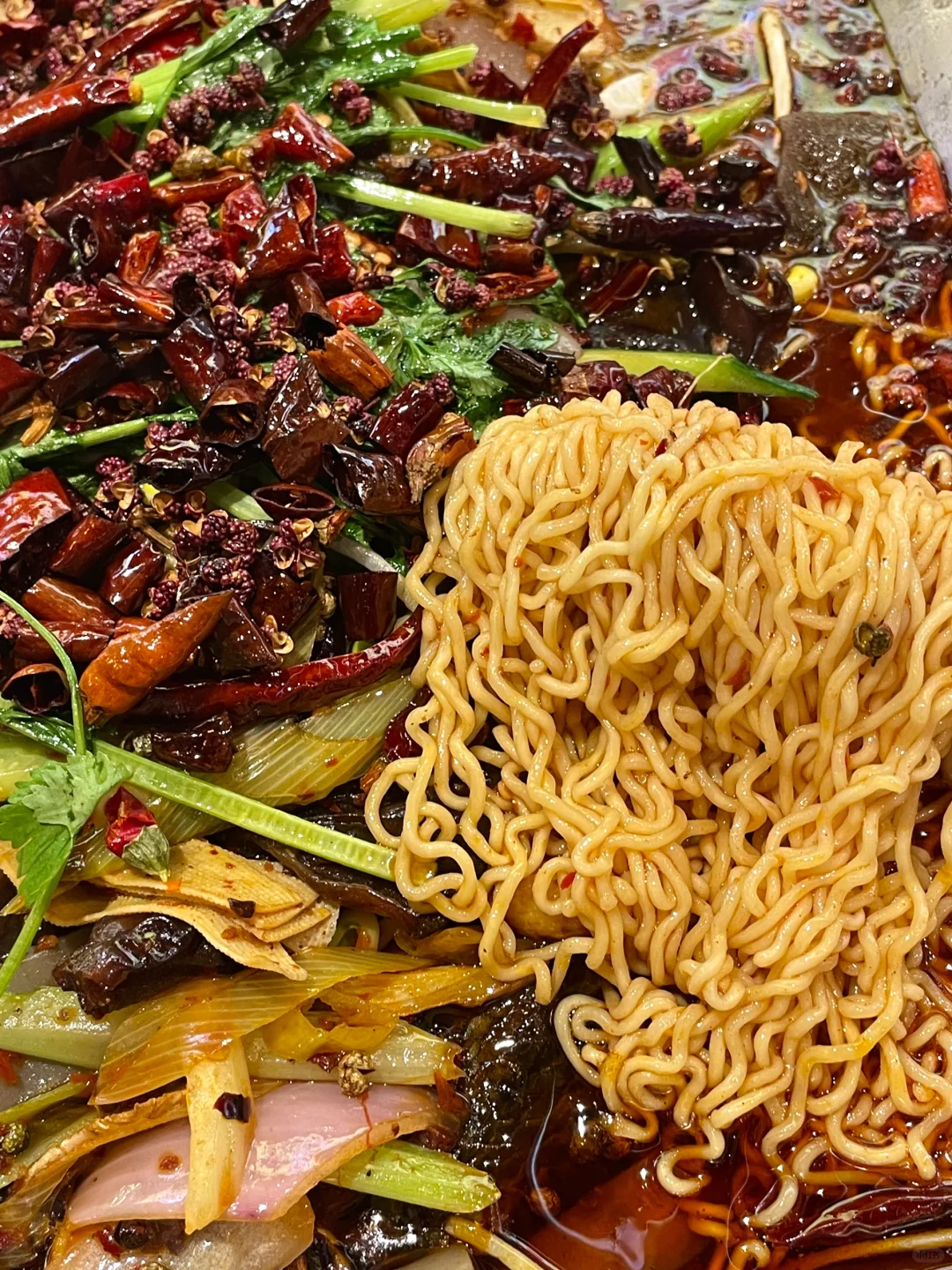 卧卧卧。。。杭州这口烤鱼真的。。。