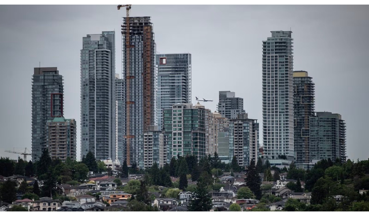 加拿大BC声本拿比市长麦克·赫利代表市政府，正式就历史上对华人群体的歧视行为致歉