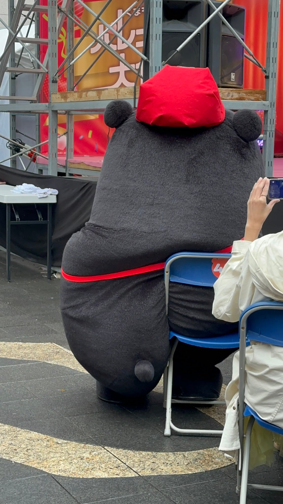 哈哈哈哈哈活动主办方大意了….[允悲] ​​​