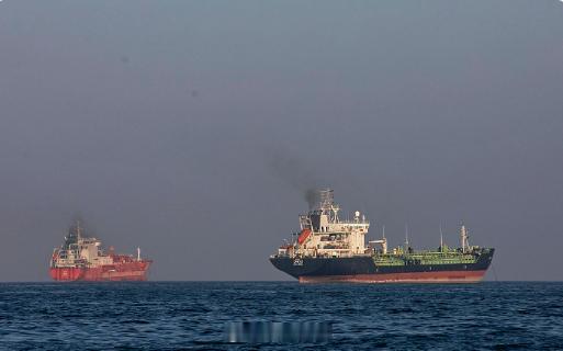 伊朗称袭击美国第五舰队总部据伊朗媒体3日报道，伊朗伊斯兰革命卫队航空航天部队使用