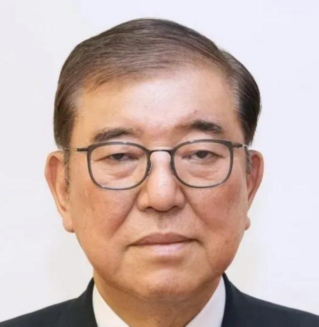 万万没想到，日本前首相一句话，就让日本政客彻底沉默了！他曾公然表示，如果日本敢对