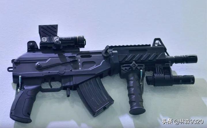 越南STV-215CG短突击步枪（其中“CG”是越南语“Canh Gác”的缩写