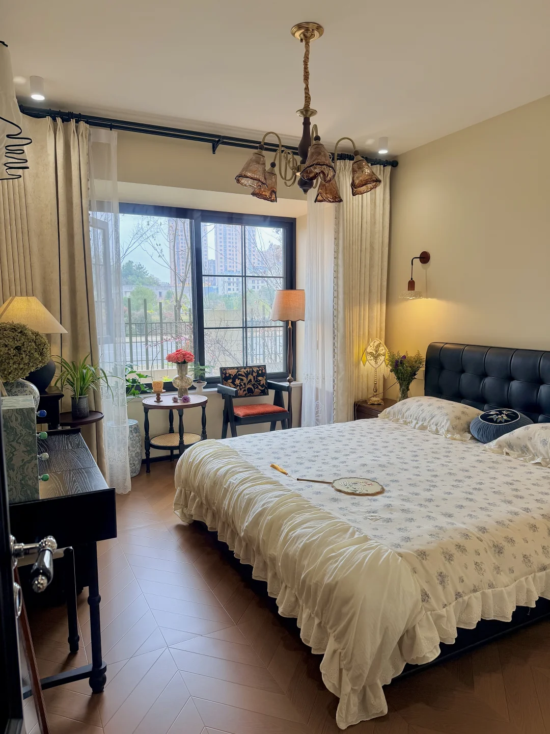 14㎡小户型卧室，搭配华夫格储物床更省空间