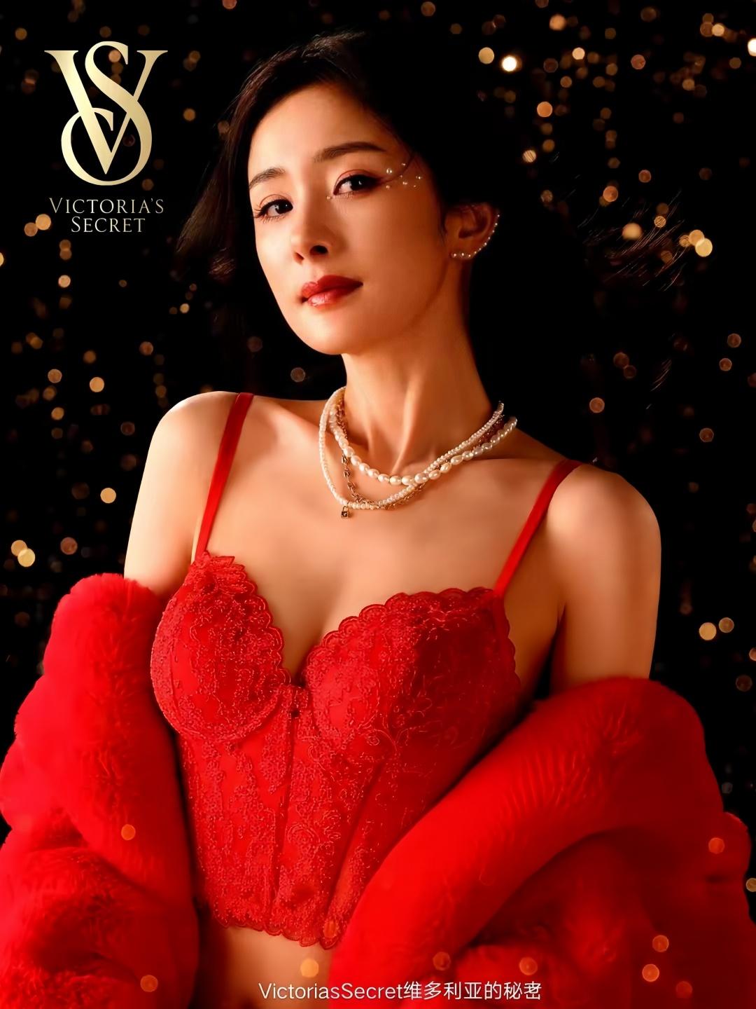 杨幂演绎维密多套穿搭，可媚可飒，颜值表现力太绝杨幂维密女神