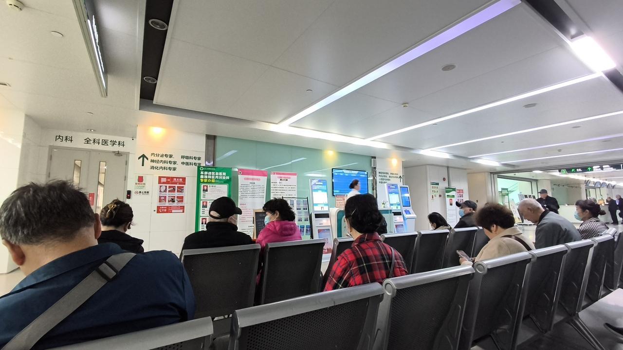 白内障手术需要住院多久?白内障手术住院时间因人而异，一般是1 - 3天。像采用超