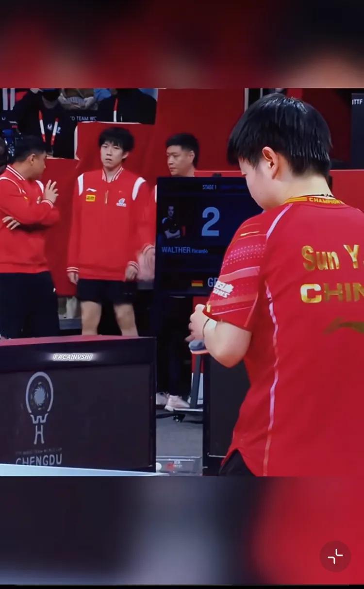 不管看了多少遍
依然会被楚钦进场看妹宝比赛时这个眼神戳中
不管你在哪里
我希望站