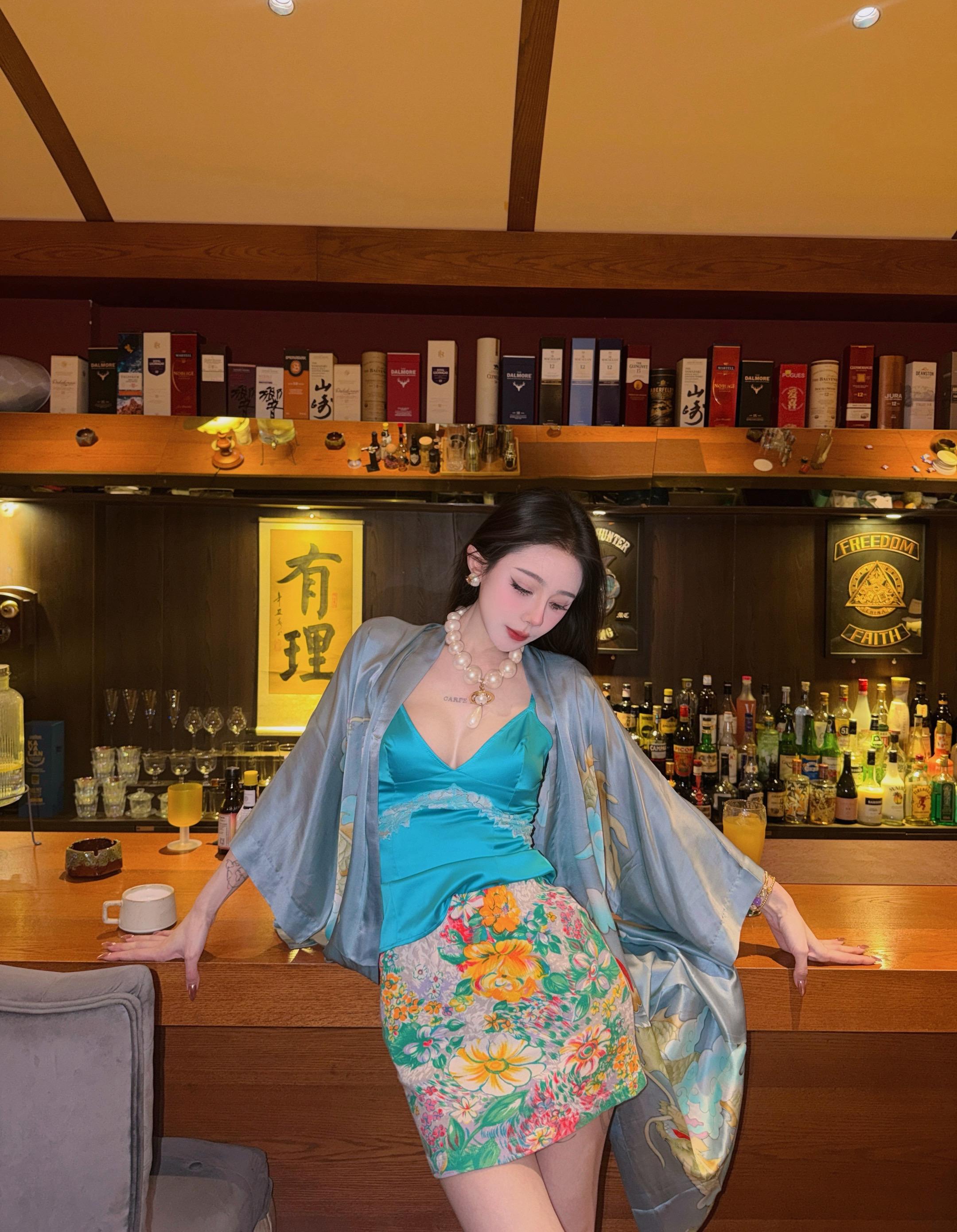 你说要给她全世界 那我住哪啊