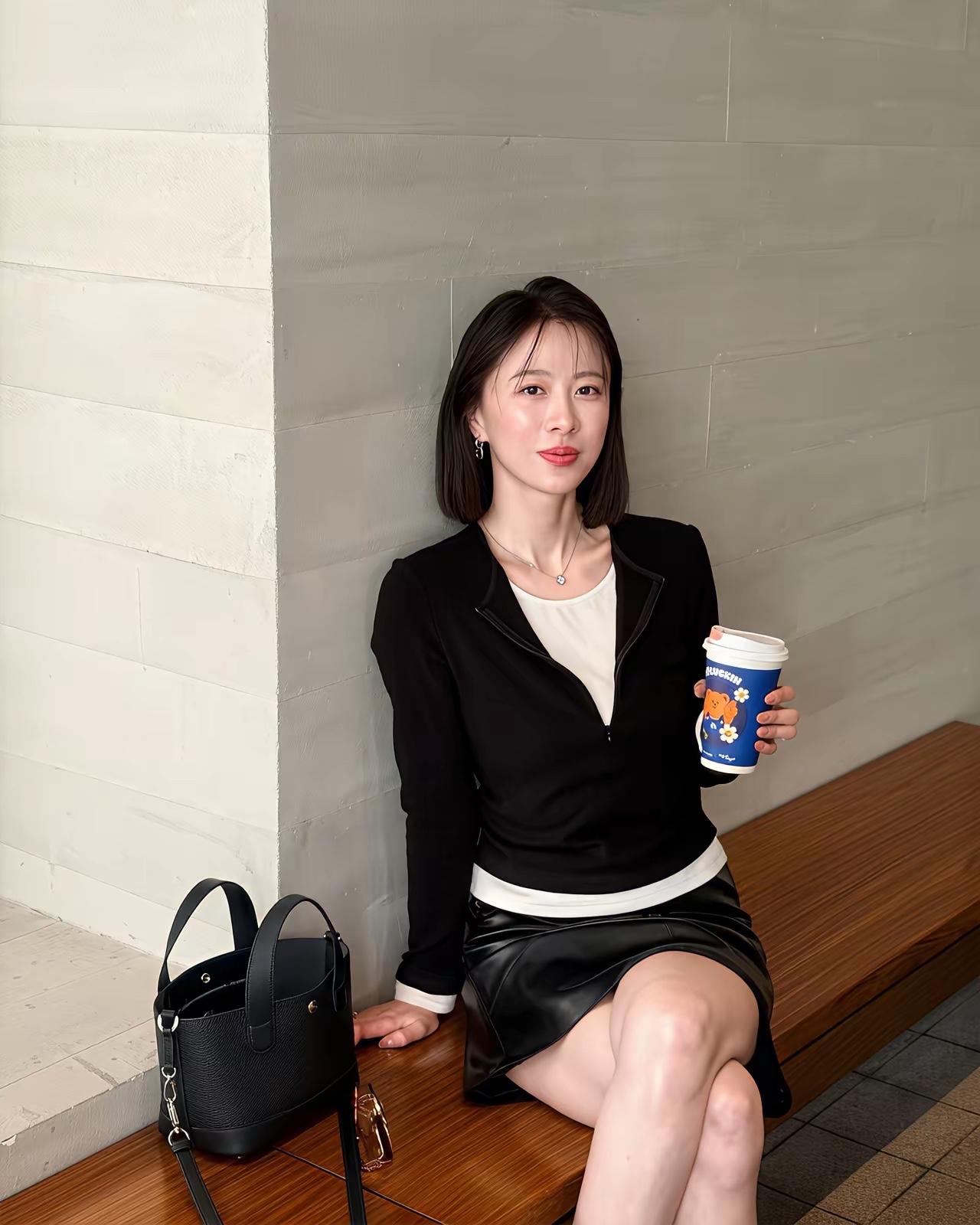三十多岁的年纪，别人总是分不清该叫姐姐还是小阿姨