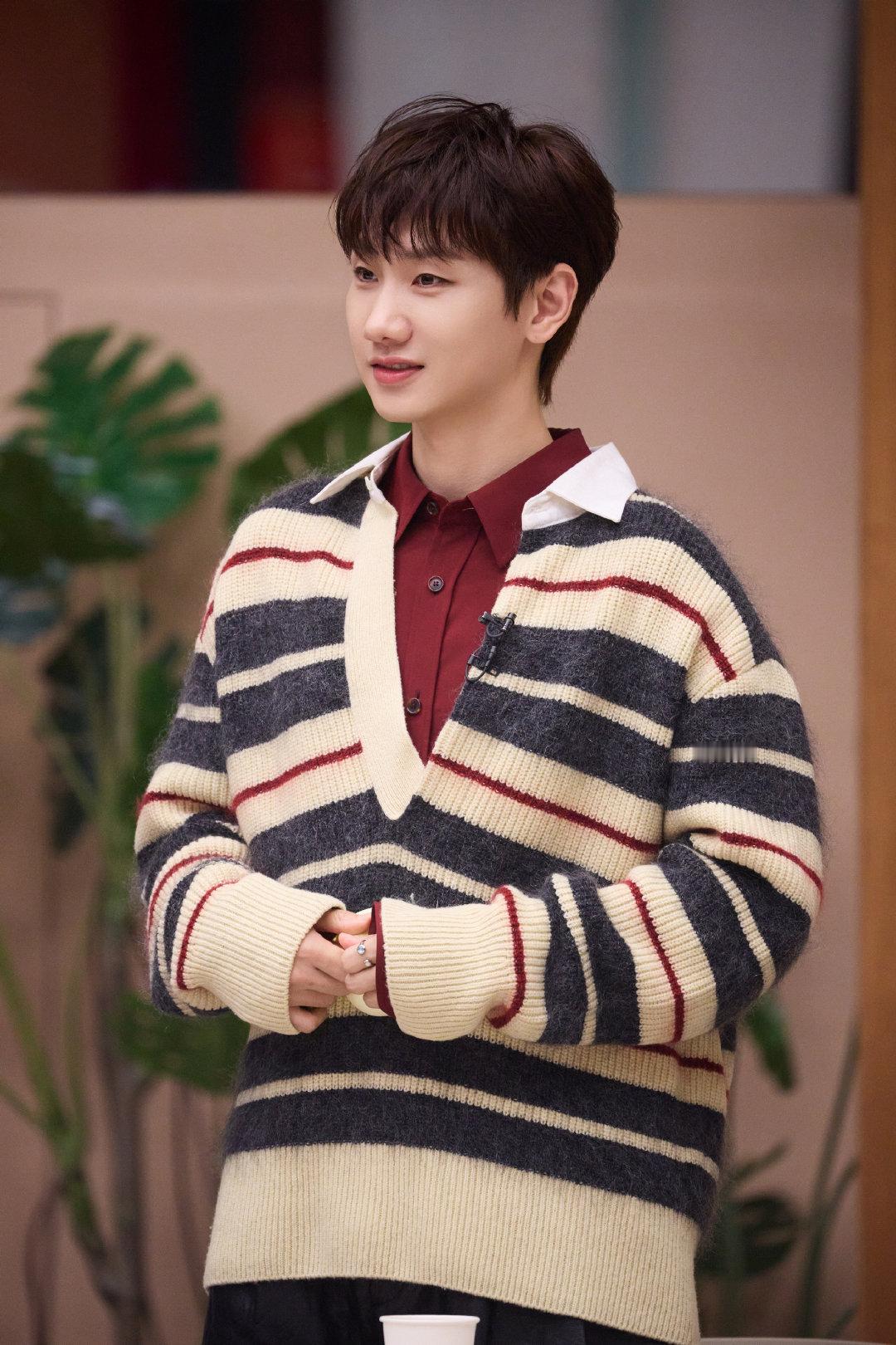 《声生不息》联合微博搞探班直播咯，20点锁定，和华流搭子们一起嗨翻！