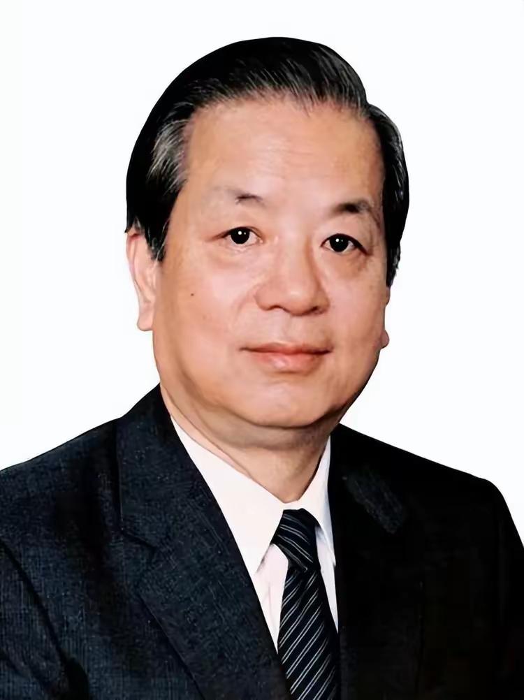 致敬外交前辈钱其琛
 
钱其琛（1928年1月－2017年5月），男，1928年