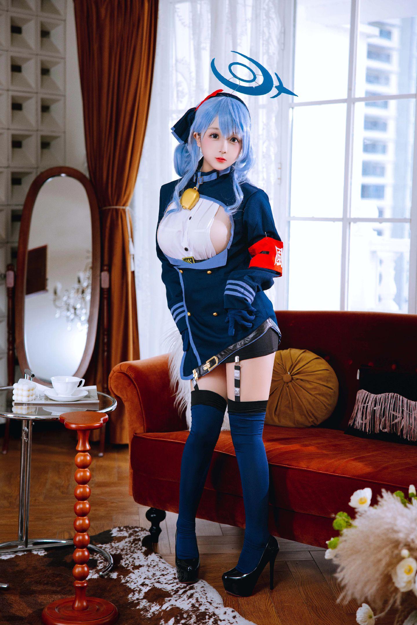 天雨亚子♡。