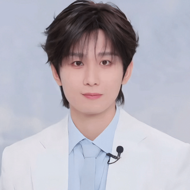 成毅走戏时太过投入掉眼泪 成毅你对自己近乎严苛，对他人却极尽宽容，这种“反差的温