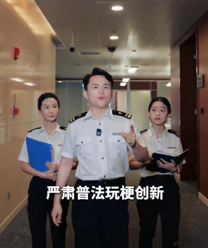走好网上群众路线百个成绩突出账号什么是网友们喜闻乐见的内容？接地气、活人感，有说