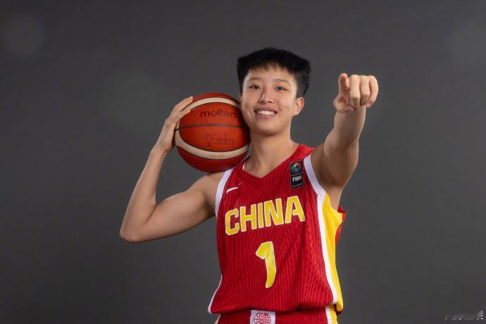 亚特兰大梦想选中冉珂嘉 北京时间4月14日，WNBA联赛2026年选秀大会，亚特